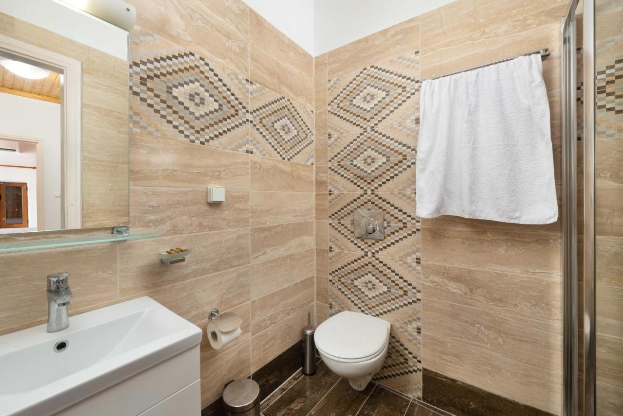Elena Hotel Sými Luaran gambar
